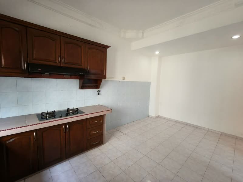 Rumah Teres 2 Tingkat untuk Dijual di Taman Timah (Dengkil) - Imran Isa - Kitchen - PropertyGuru.com.my