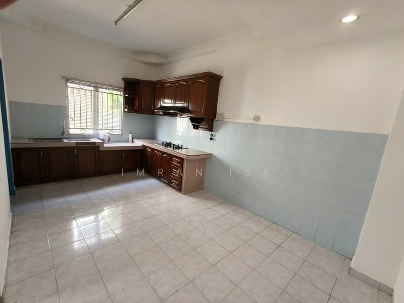 Rumah Teres 2 Tingkat untuk Dijual di Taman Timah (Dengkil) - Imran Isa - Kitchen - PropertyGuru.com.my