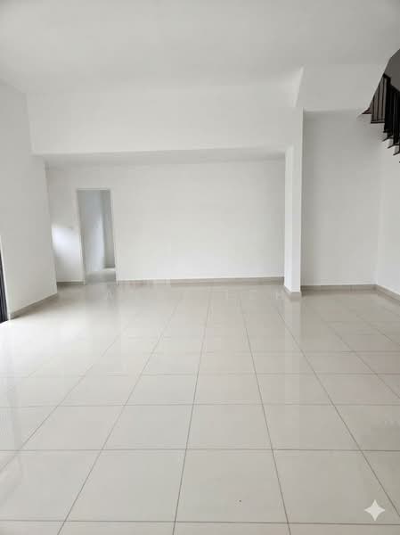 Rumah Berkembar untuk Dijual di Shah Alam (Selangor) - Andy LCH - Living Room - PropertyGuru.com.my