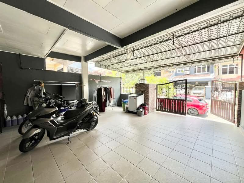 Rumah Teres 2 Tingkat untuk Dijual di Taman Kajang Perdana (Kajang) - Nur Alia Omar - Exterior - PropertyGuru.com.my
