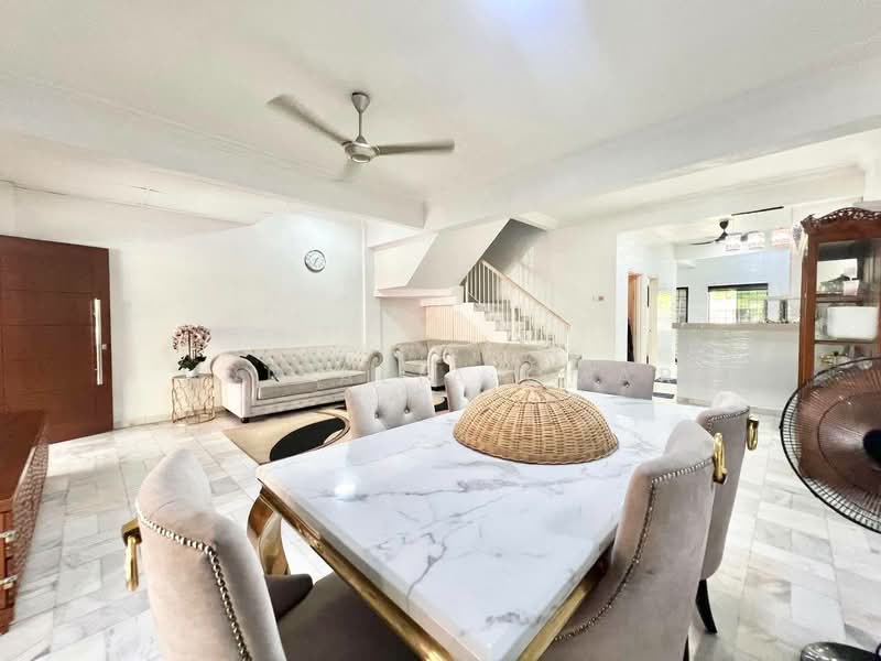 Rumah Teres 2 Tingkat untuk Dijual di Taman Kajang Perdana (Kajang) - Nur Alia Omar - Living Room - PropertyGuru.com.my
