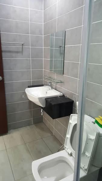 Service Residence for Rent at Paragon Residences @ Straits View - Kent Koh - Bathroom - PropertyGuru.com.my