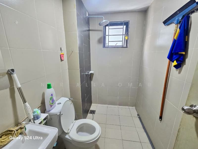 Service Residence for Sale at Residensi Alami - Nur Alia Omar - Bathroom - PropertyGuru.com.my