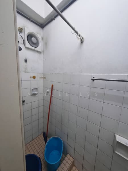 Kondominium untuk Disewa di Menara Seputih - Ashlee LSS - Bathroom - PropertyGuru.com.my