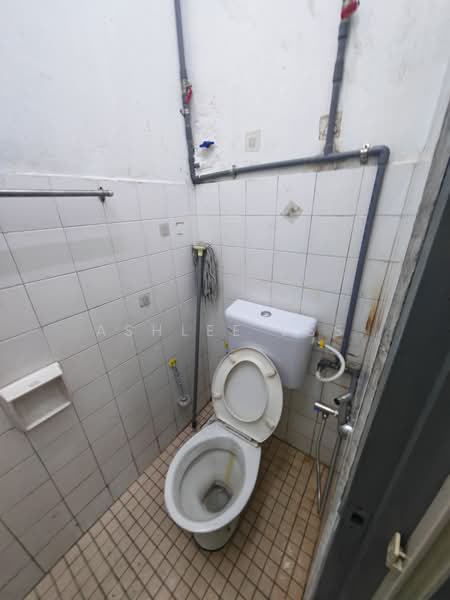 Kondominium untuk Disewa di Menara Seputih - Ashlee LSS - Bathroom - PropertyGuru.com.my