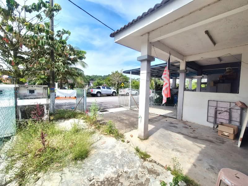 1-storey Terraced House for Sale in Jenjarom (Selangor) - Nur Alia Omar - Exterior - PropertyGuru.com.my