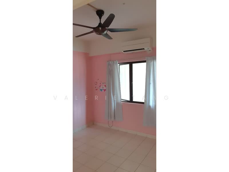 Condominium for Sale at Glen View Villa - Valerie Tang - Bedroom - PropertyGuru.com.my