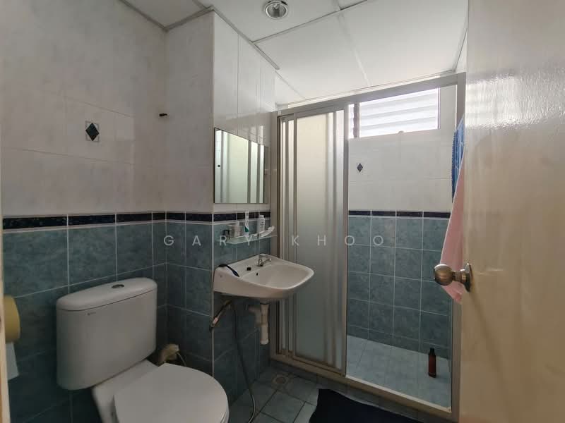 Condominium for Rent at Eden Seaview Condominium - Gary Khoo - Bathroom - PropertyGuru.com.my