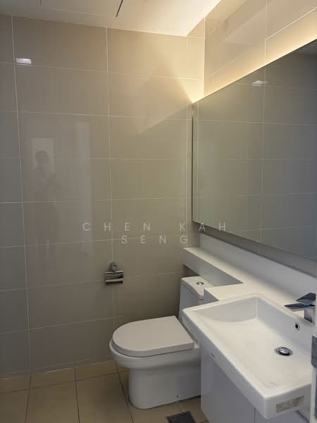 Servis Apartment untuk Disewa di Suasana Bukit Ceylon / Raja Chulan Residences - Chen Kah Seng - Bathroom - PropertyGuru.com.my