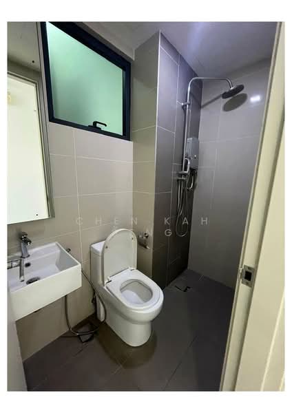 Service Residence for Sale at KL Gateway Residences - Chen Kah Seng - Bathroom - PropertyGuru.com.my