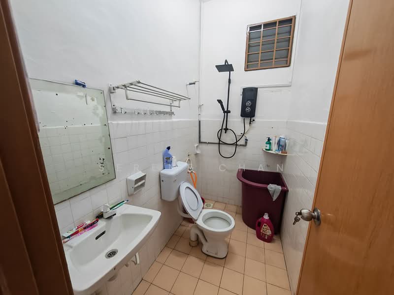 1-storey Terraced House for Sale in Batu Anam (Johor) - Serene Chan - Bathroom - PropertyGuru.com.my