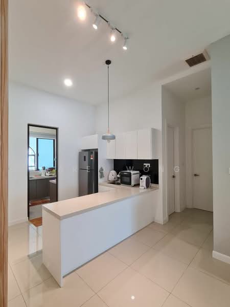 Kondominium untuk Disewa di Isle of Kamares - Jared Wong - Kitchen - PropertyGuru.com.my