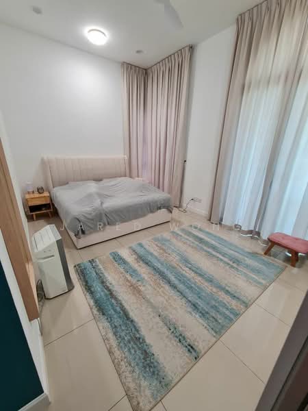 Kondominium untuk Disewa di Isle of Kamares - Jared Wong - Bedroom - PropertyGuru.com.my