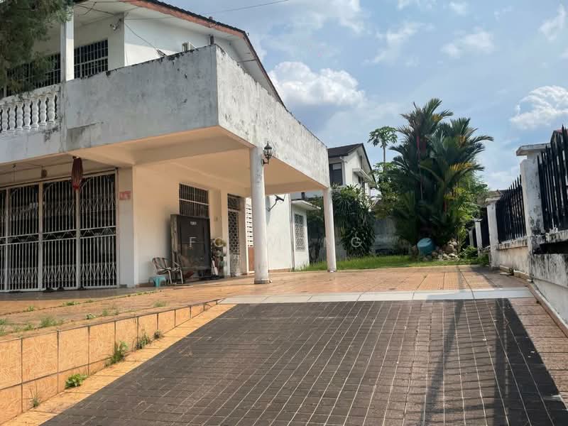 Semi-Detached House for Sale in Taman Overseas Union (Taman Oug) (Jalan Klang Lama (Old Klang Road)) - FC Wong - Exterior - PropertyGuru.com.my