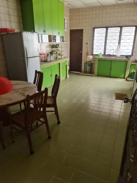 Semi-Detached House for Sale in Taman Overseas Union (Taman Oug) (Jalan Klang Lama (Old Klang Road)) - FC Wong - Kitchen - PropertyGuru.com.my
