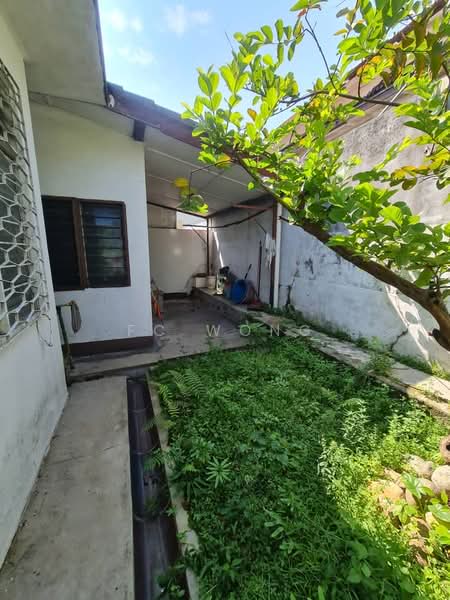 Semi-Detached House for Sale in Taman Overseas Union (Taman Oug) (Jalan Klang Lama (Old Klang Road)) - FC Wong - Exterior - PropertyGuru.com.my