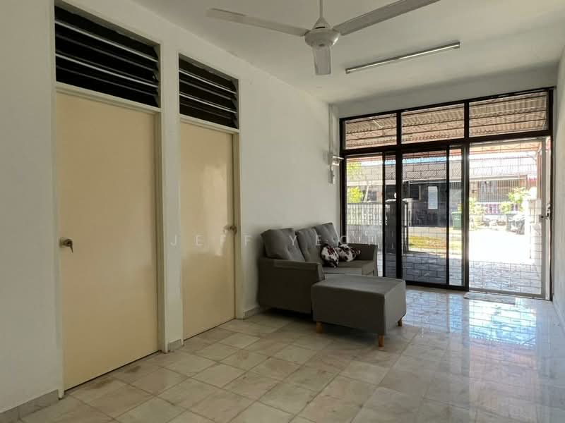 Rumah Teres 1 Tingkat untuk Dijual di Taman Keladi (Sungai Petani) - Jeff Yeoh - Living Room - PropertyGuru.com.my