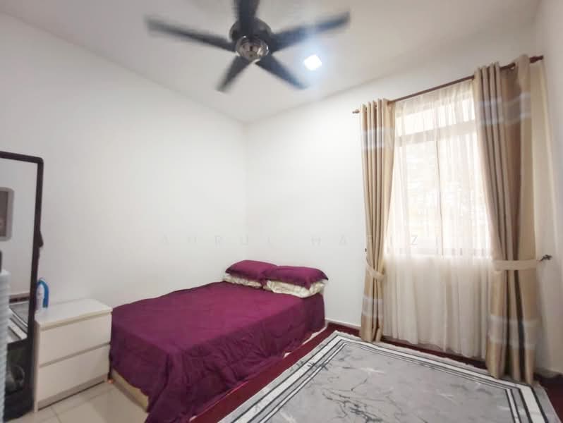 2-storey Terraced House for Rent in Cyber 10 (Cyberjaya) - Shahrul Hafizi - Bedroom - PropertyGuru.com.my