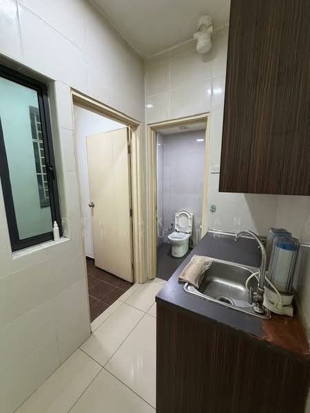 Servis Apartment untuk Disewa di Vista Alam - Prabakaran Appukutthy - Bathroom - PropertyGuru.com.my