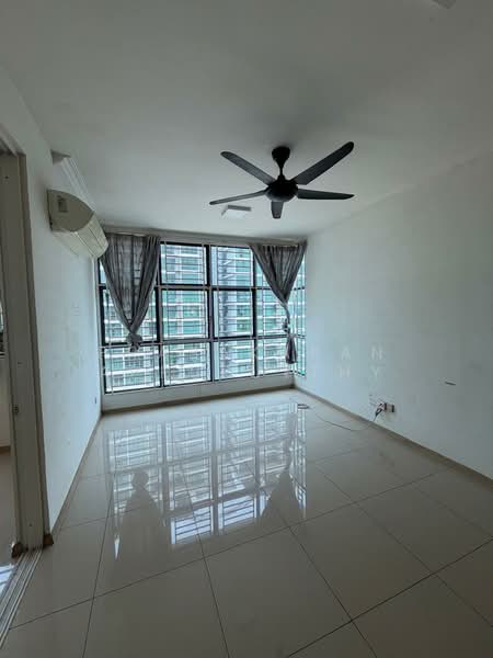 Servis Apartment untuk Disewa di Vista Alam - Prabakaran Appukutthy - Living Room - PropertyGuru.com.my