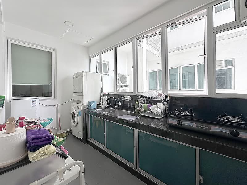 Kondominium untuk Dijual di Surian Residences - Wes Chang - Kitchen - PropertyGuru.com.my