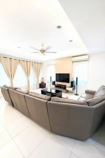Semi-Detached House for Sale in Setia Damai (Setia Alam) - Sally Yong - Living Room - PropertyGuru.com.my