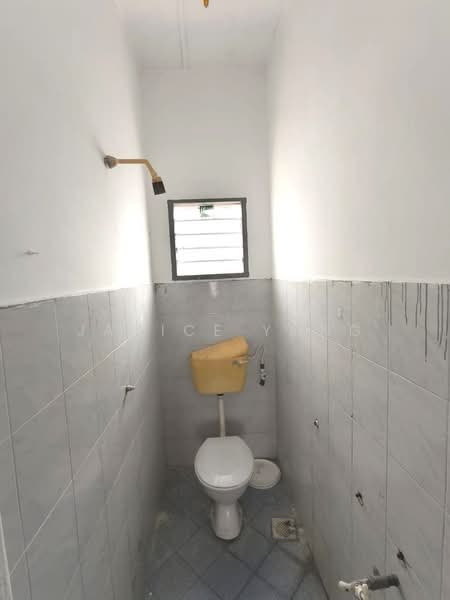 2-storey Terraced House for Sale in Kangkar Pulai (Skudai) - Janice Yong - Bathroom - PropertyGuru.com.my