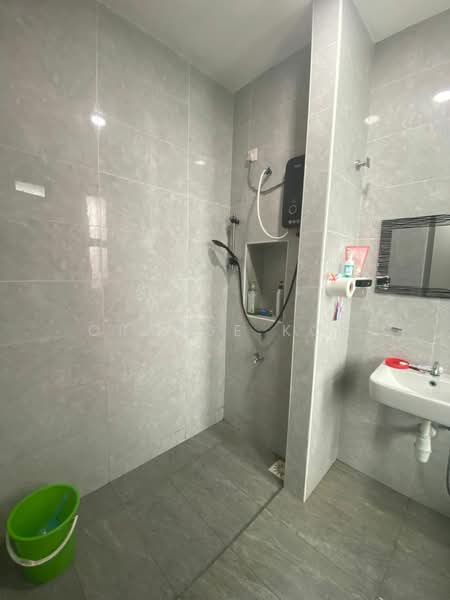 2-storey Terraced House for Sale in Johor Bahru (Johor) - Orange Koh - Bathroom - PropertyGuru.com.my