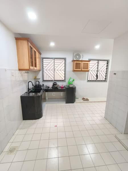2-storey Terraced House for Sale in Bandar Seri Alam (Masai) - Janice Yong - Kitchen - PropertyGuru.com.my