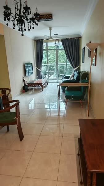 Kondominium untuk Dijual di Perdana View - Soo See Beng - Living Room - PropertyGuru.com.my
