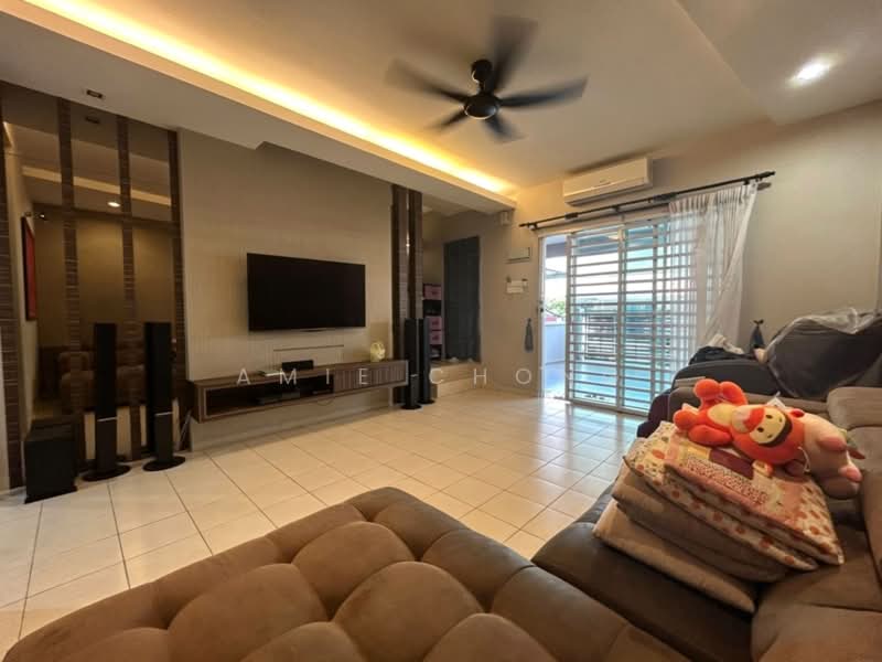 Rumah Teres 2 Tingkat untuk Dijual di Bandar Seri Botani (Simpang Pulai) - Amie Chong - Living Room - PropertyGuru.com.my