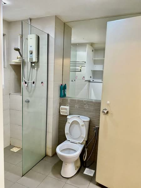 Service Residence for Rent at SetiaWalk - Derrick Yeong - Bathroom - PropertyGuru.com.my