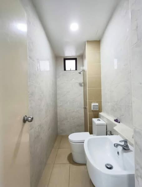Apartment for Sale at D'Summit Residences - Jayden Ng - Bathroom - PropertyGuru.com.my