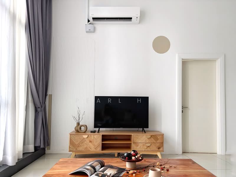 Servis Apartment untuk Disewa di M City - Pearl Ho - Living Room - PropertyGuru.com.my
