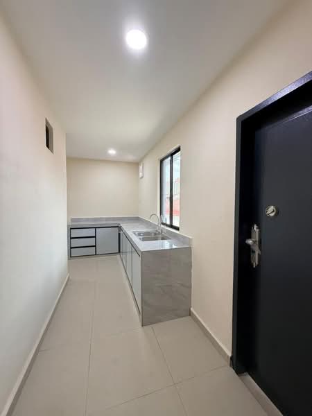1-storey Terraced House for Sale in Taman Dato Penggawa Barat (Tampoi) - Dona - PropertyGuru.com.my
