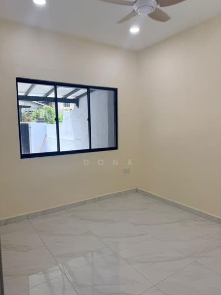 1-storey Terraced House for Sale in Taman Dato Penggawa Barat (Tampoi) - Dona - PropertyGuru.com.my