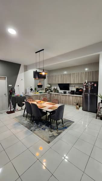 Condominium for Rent at Residensi Adelia - Maznee Realtor - Kitchen - PropertyGuru.com.my