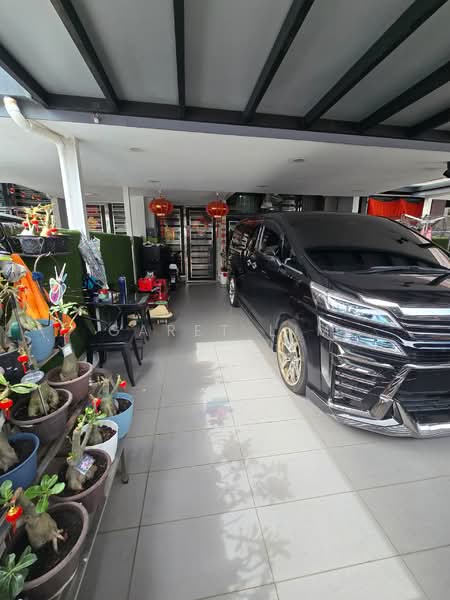 2-storey Terraced House for Sale in Bandar Seri Alam (Masai) - Garet Lim - Exterior - PropertyGuru.com.my