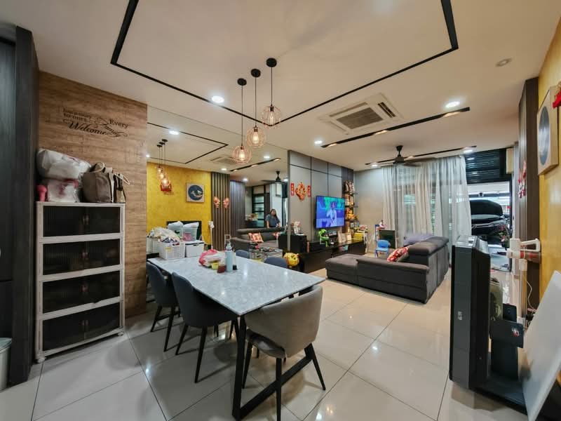 2-storey Terraced House for Sale in Bandar Seri Alam (Masai) - Garet Lim - Living Room - PropertyGuru.com.my