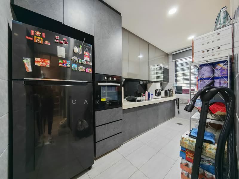 2-storey Terraced House for Sale in Bandar Seri Alam (Masai) - Garet Lim - Kitchen - PropertyGuru.com.my