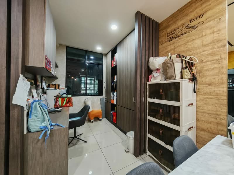 2-storey Terraced House for Sale in Bandar Seri Alam (Masai) - Garet Lim - Study - PropertyGuru.com.my