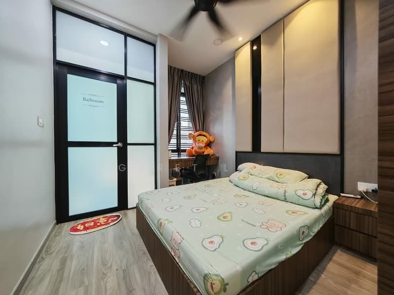 2-storey Terraced House for Sale in Bandar Seri Alam (Masai) - Garet Lim - Bedroom - PropertyGuru.com.my