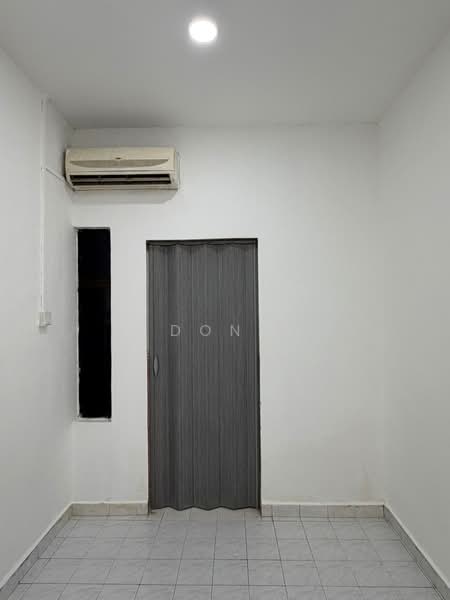 1-storey Terraced House for Sale in Taman Puteri Wangsa (Ulu Tiram) - Dona - PropertyGuru.com.my