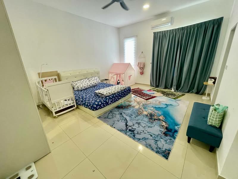 Rumah Teres 2-Tingkat untuk Dijual di Lenggeng (Negeri Sembilan) - Ewat Khairul - Bedroom - PropertyGuru.com.my