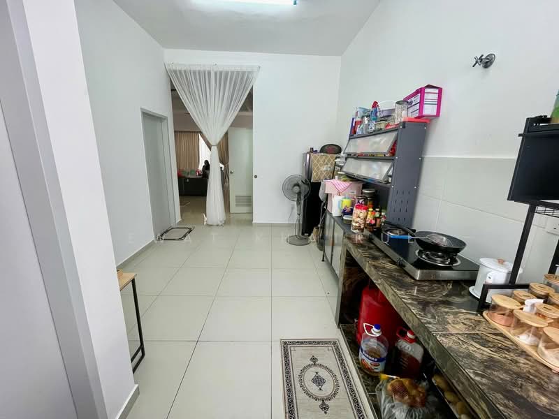 Rumah Teres 2-Tingkat untuk Dijual di Lenggeng (Negeri Sembilan) - Ewat Khairul - Kitchen - PropertyGuru.com.my