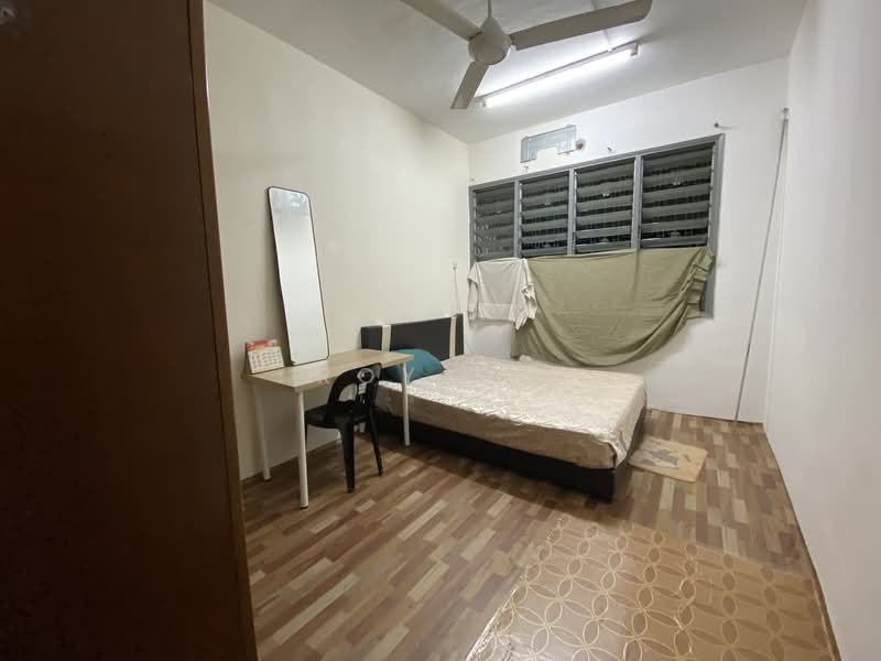 2-storey Terraced House for Rent in Taman Lucky (Bangsar) - Roy Ma - Bedroom - PropertyGuru.com.my