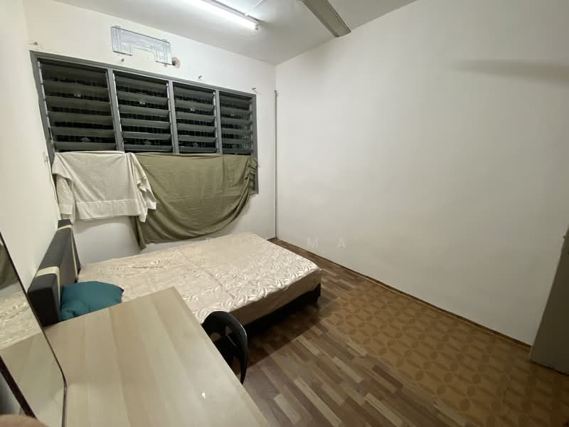 2-storey Terraced House for Rent in Taman Lucky (Bangsar) - Roy Ma - Bedroom - PropertyGuru.com.my