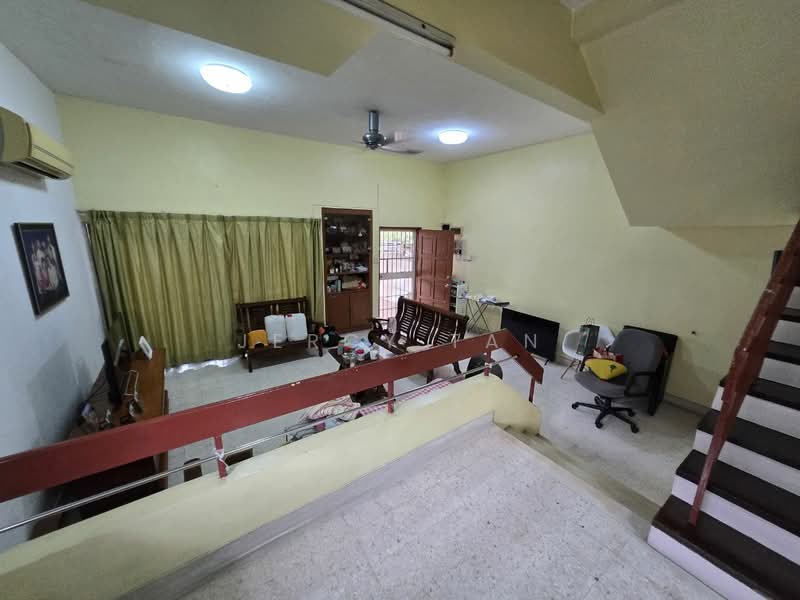 2-storey Terraced House for Sale in Jalan Klang Lama (Old Klang Road) (Kuala Lumpur) - Jercy Tan - Living Room - PropertyGuru.com.my