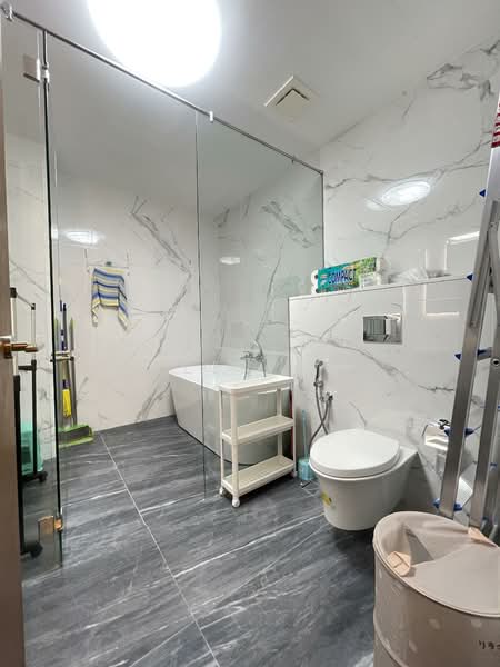 Service Residence for Sale at Core Residence @ TRX - TZE YEE - Bathroom - PropertyGuru.com.my