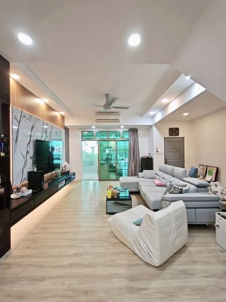 2-storey Terraced House for Sale in Taman Desa Cemerlang (Ulu Tiram) - Janice . - PropertyGuru.com.my